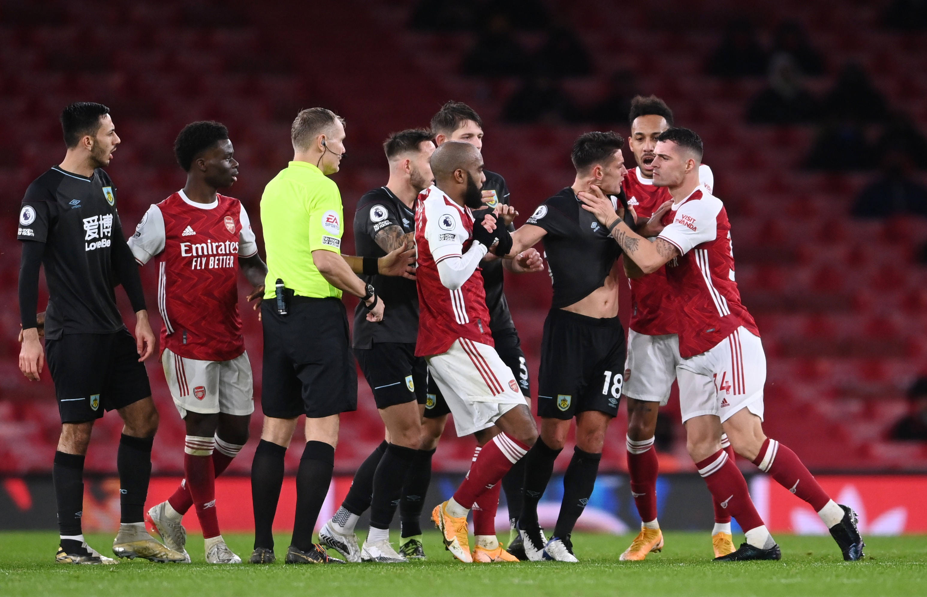 激烈的德甲 激烈的德甲